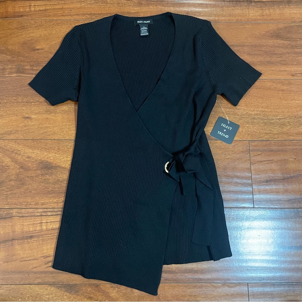 NEW SELECT + TREND BLACK BLOUSE SZ MEDIUM M